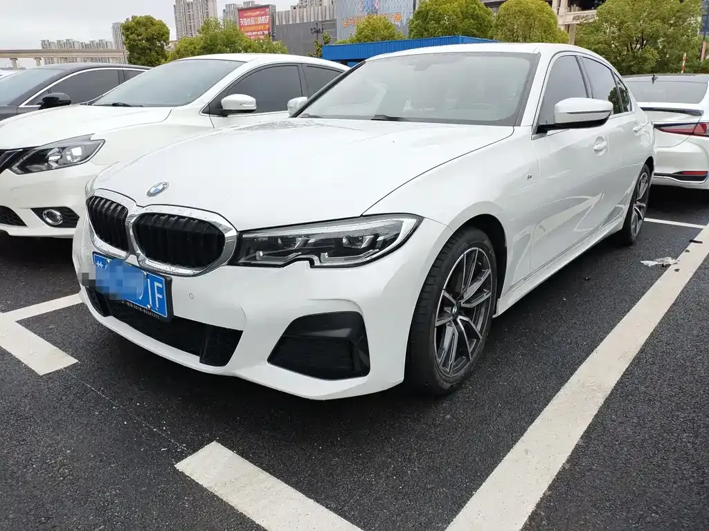 BMW 3 Series — фото 1