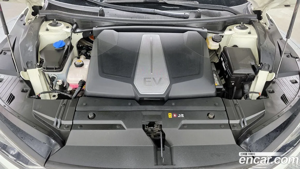 Kia EV6 — фото 9