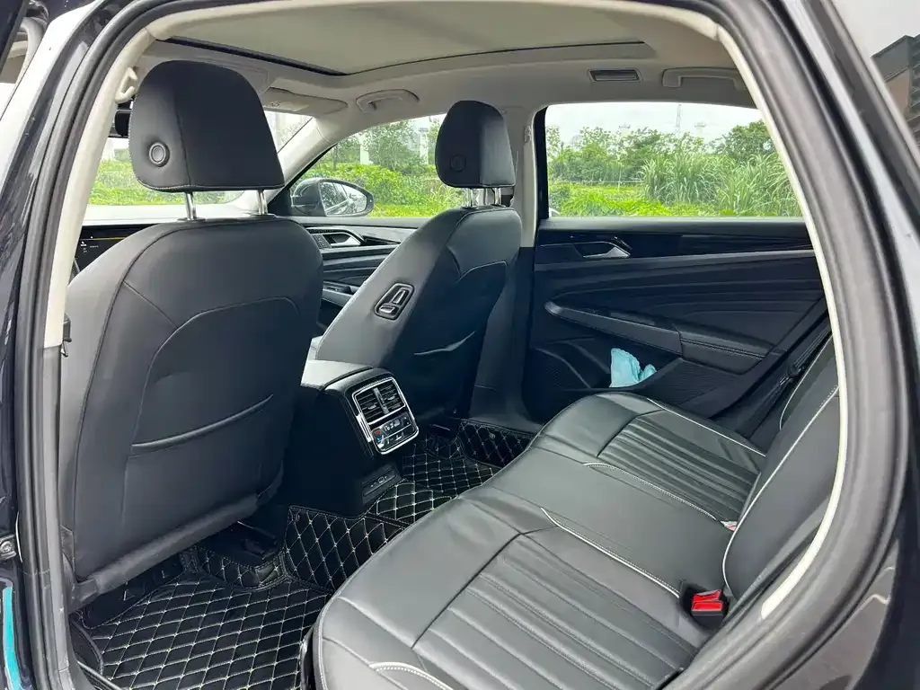 Volkswagen Passat — фото 2