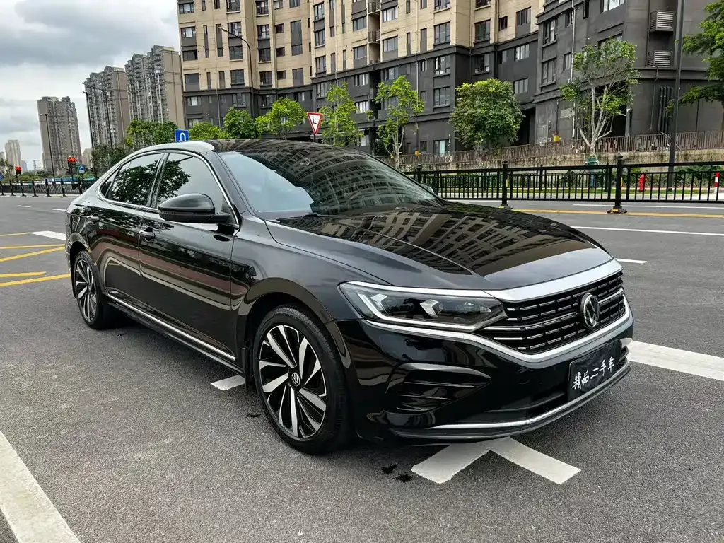 Volkswagen Passat — фото 8