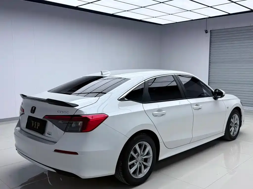 Honda Civic — фото 4
