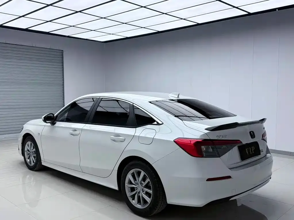 Honda Civic — фото 5