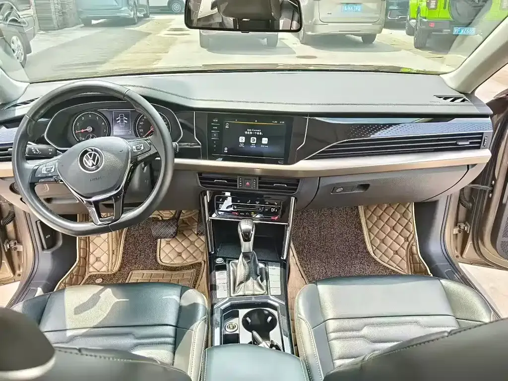 Volkswagen Passat — фото 8