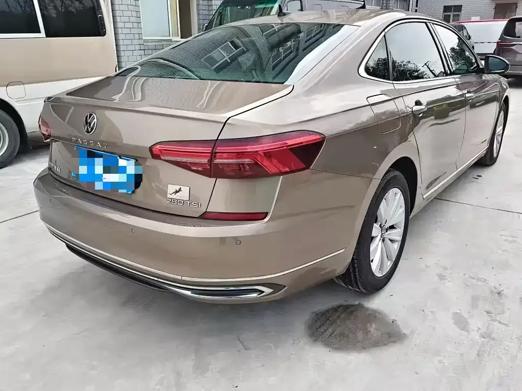 Volkswagen Passat — фото 3