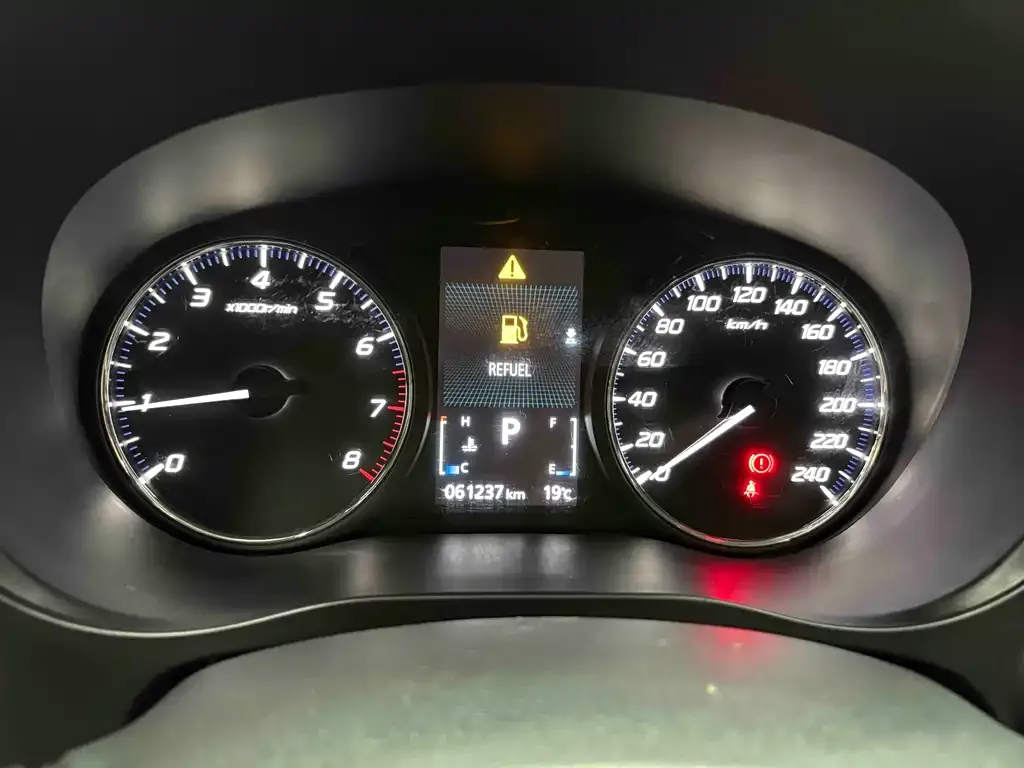 Mitsubishi Outlander — фото 2