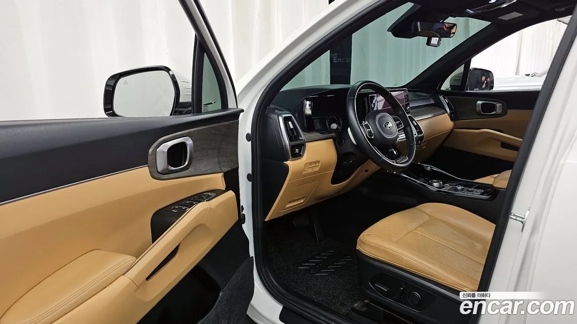 Kia Sorento — фото 8