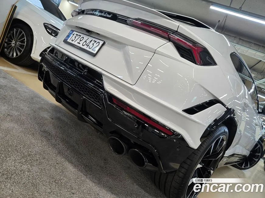 Lamborghini Urus — фото 8