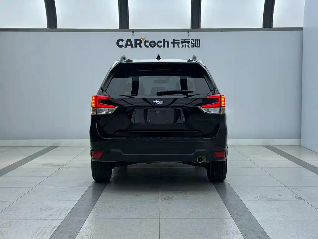 Subaru Forester — фото 3