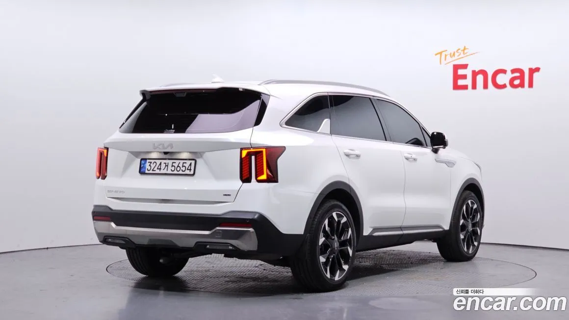 Kia Sorento — фото 4