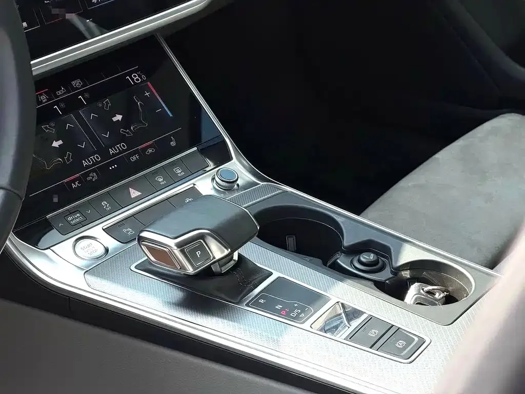 Audi A6 (Import) — фото 3