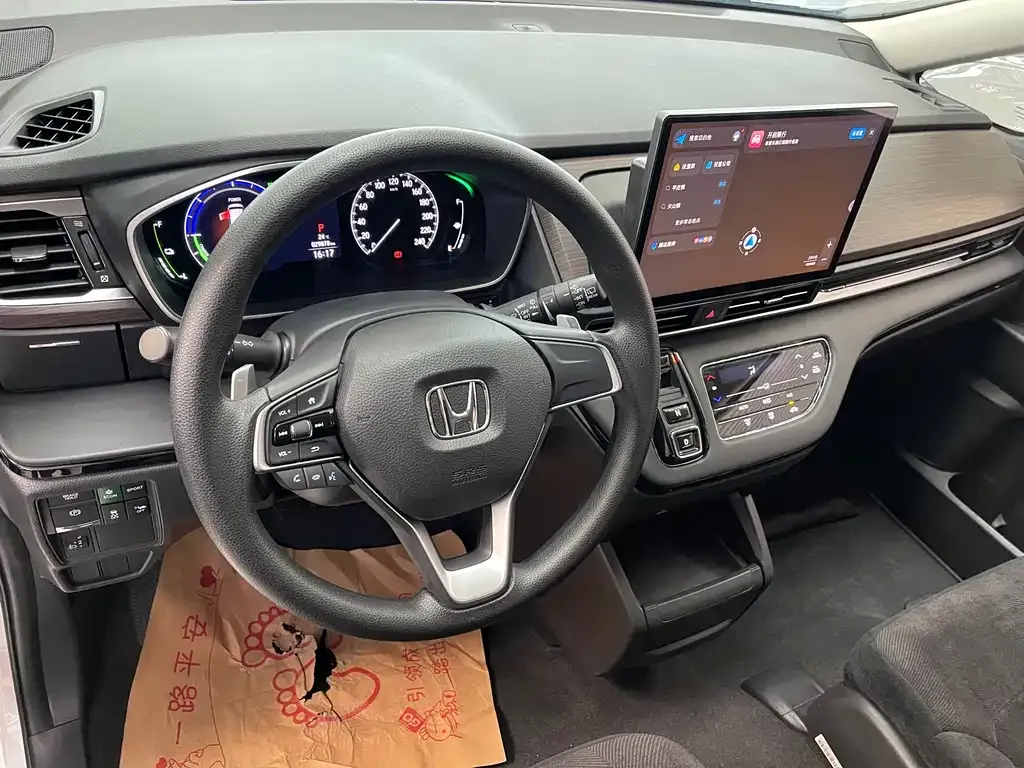 Honda Odyssey — фото 10