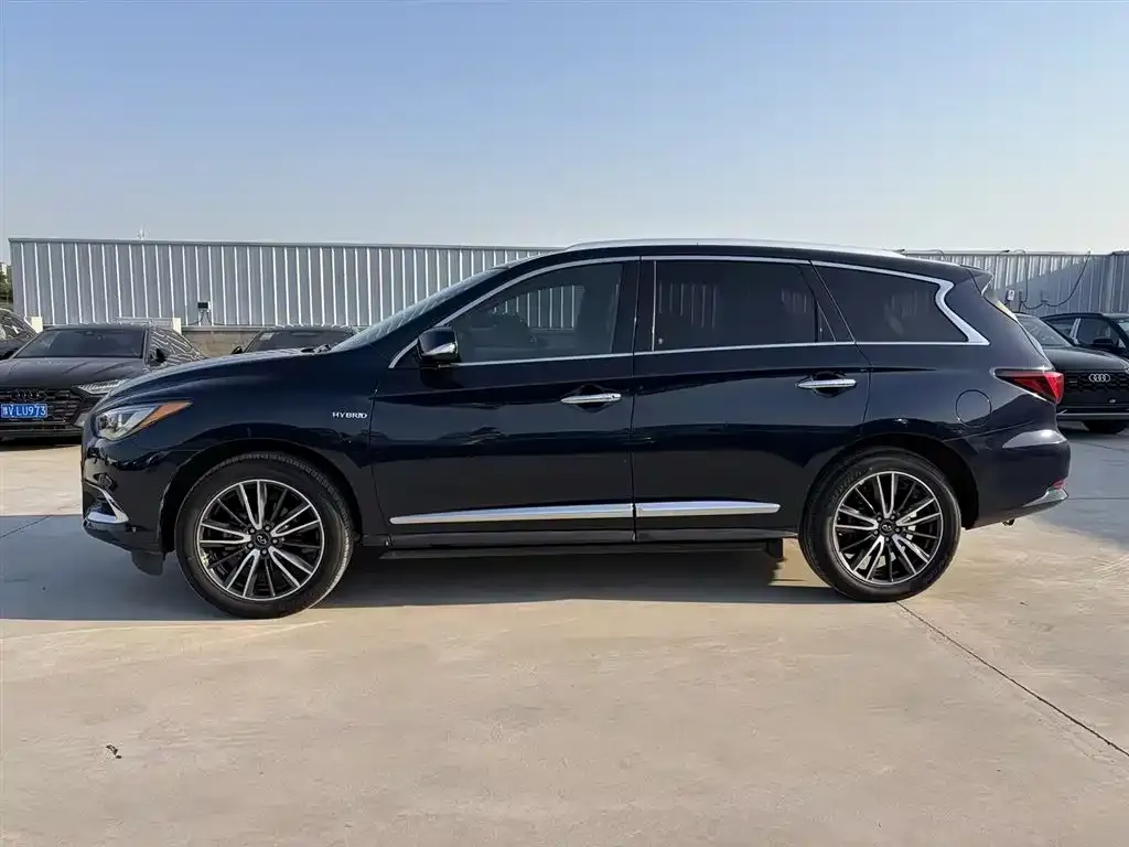 Infiniti QX60 (Import) — фото 3