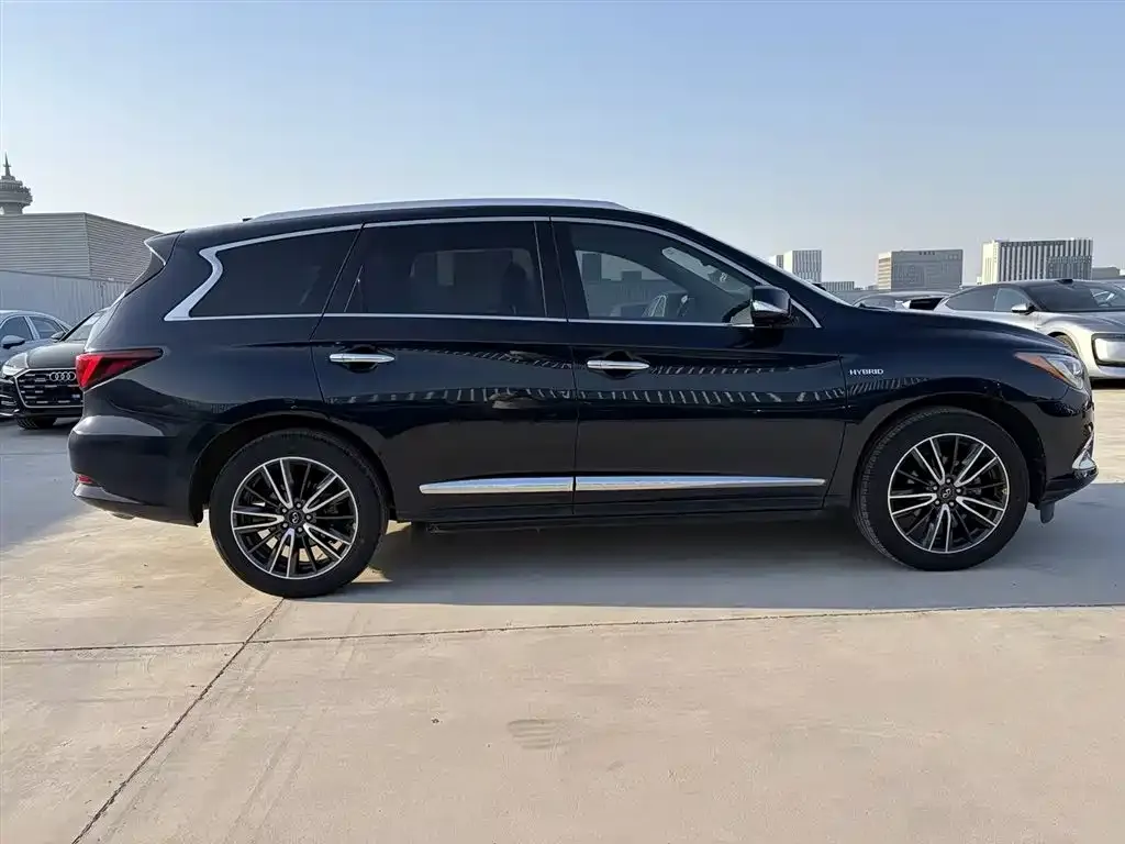 Infiniti QX60 (Import) — фото 7