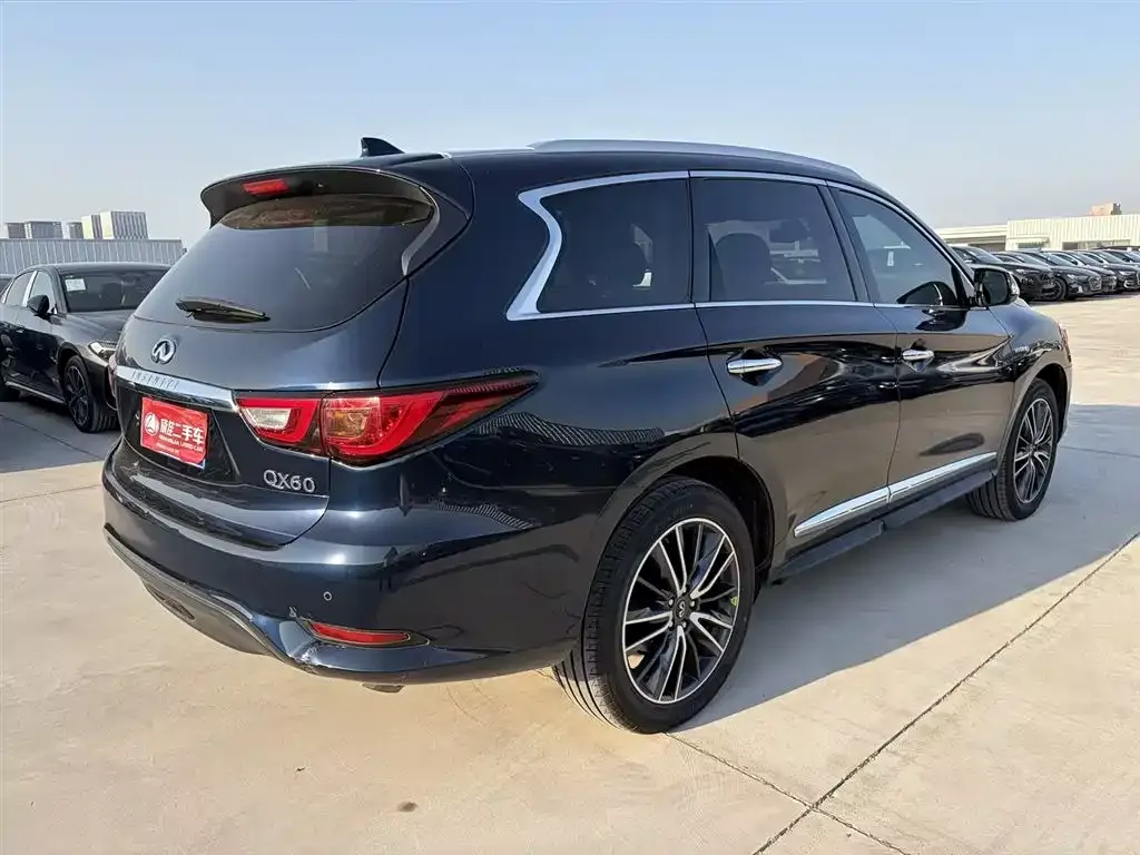 Infiniti QX60 (Import) — фото 10