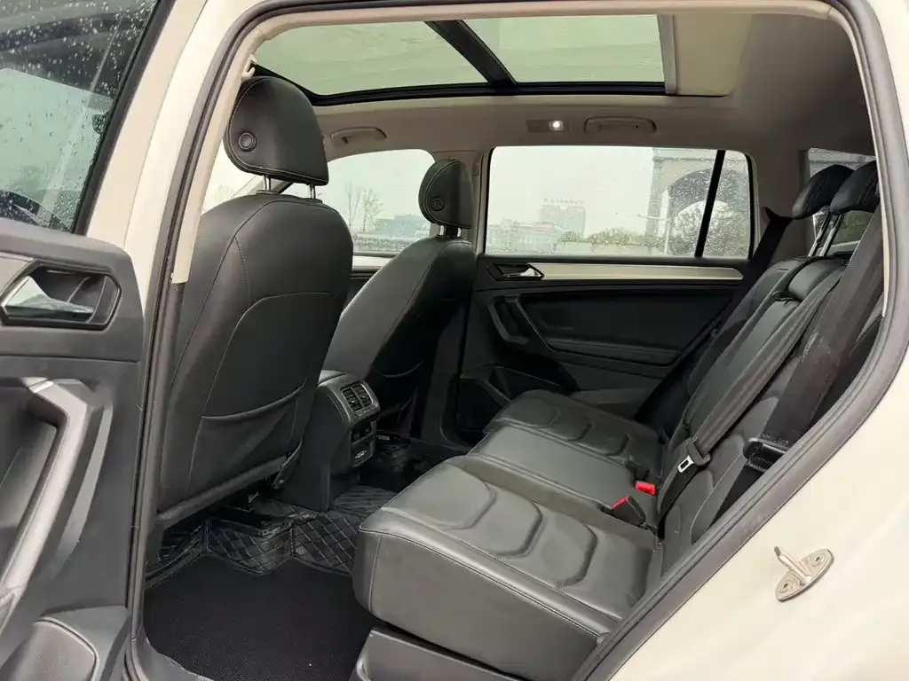 Volkswagen Tiguan L New Energy — фото 6