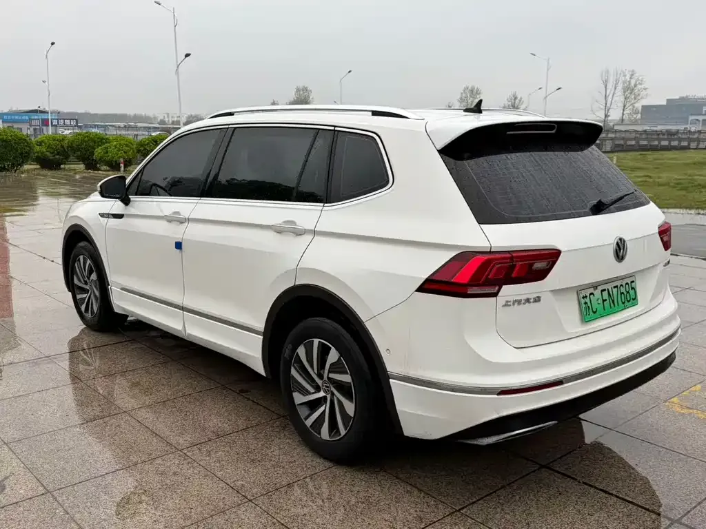 Volkswagen Tiguan L New Energy — фото 5