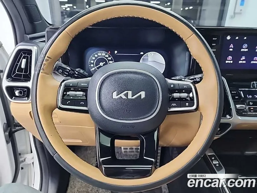 Kia Sorento — фото 8