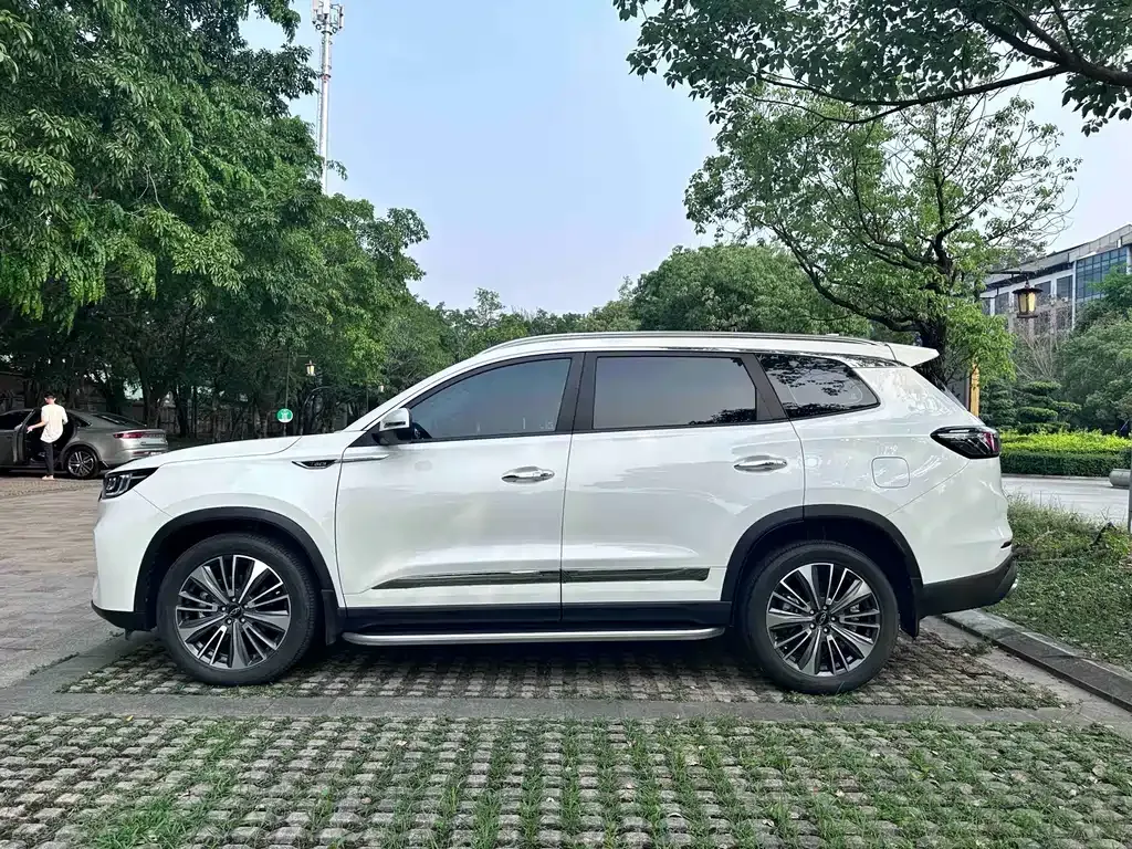 Chery Tiggo 8 PLUS — фото 10