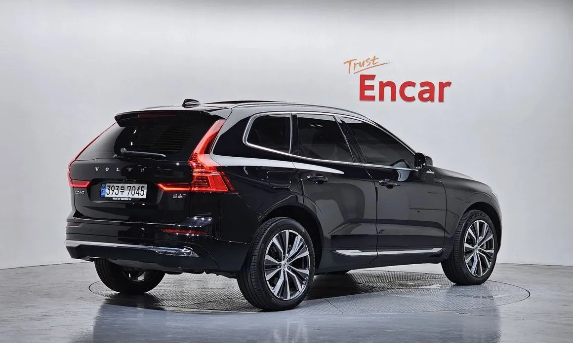 Volvo XC60 — фото 4