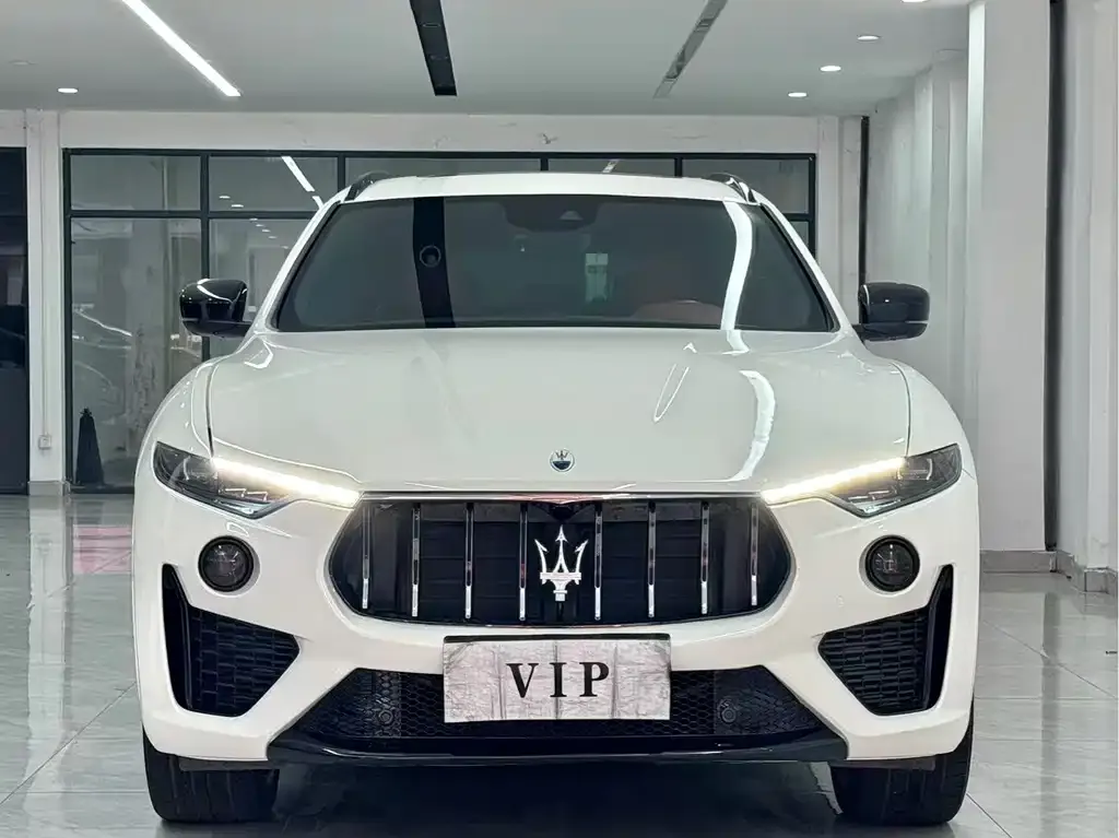 Maserati Levante — фото 7