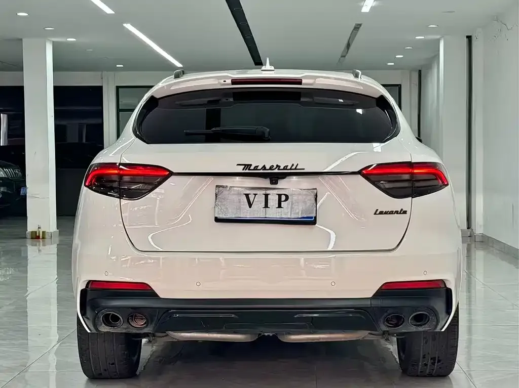 Maserati Levante — фото 8