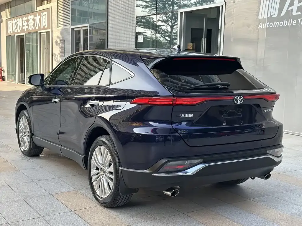 Toyota Harrier — фото 4