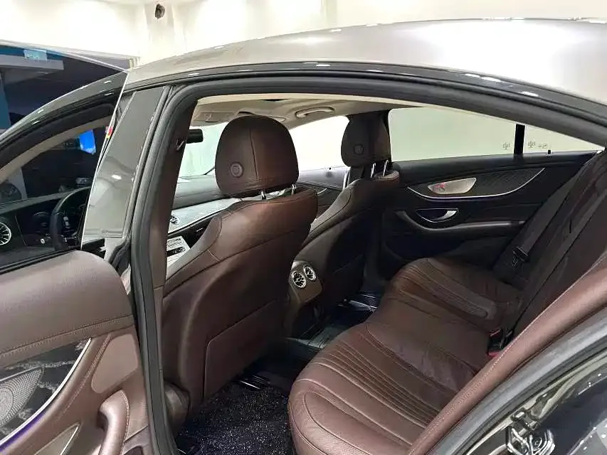 Mercedes-Benz CLS — фото 6