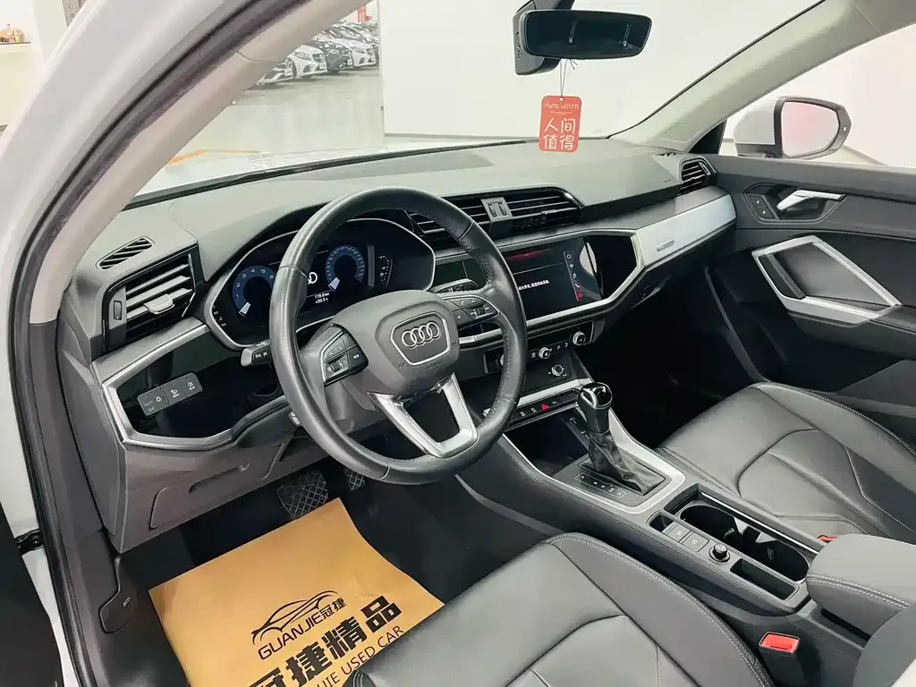 Audi Q3 — фото 5