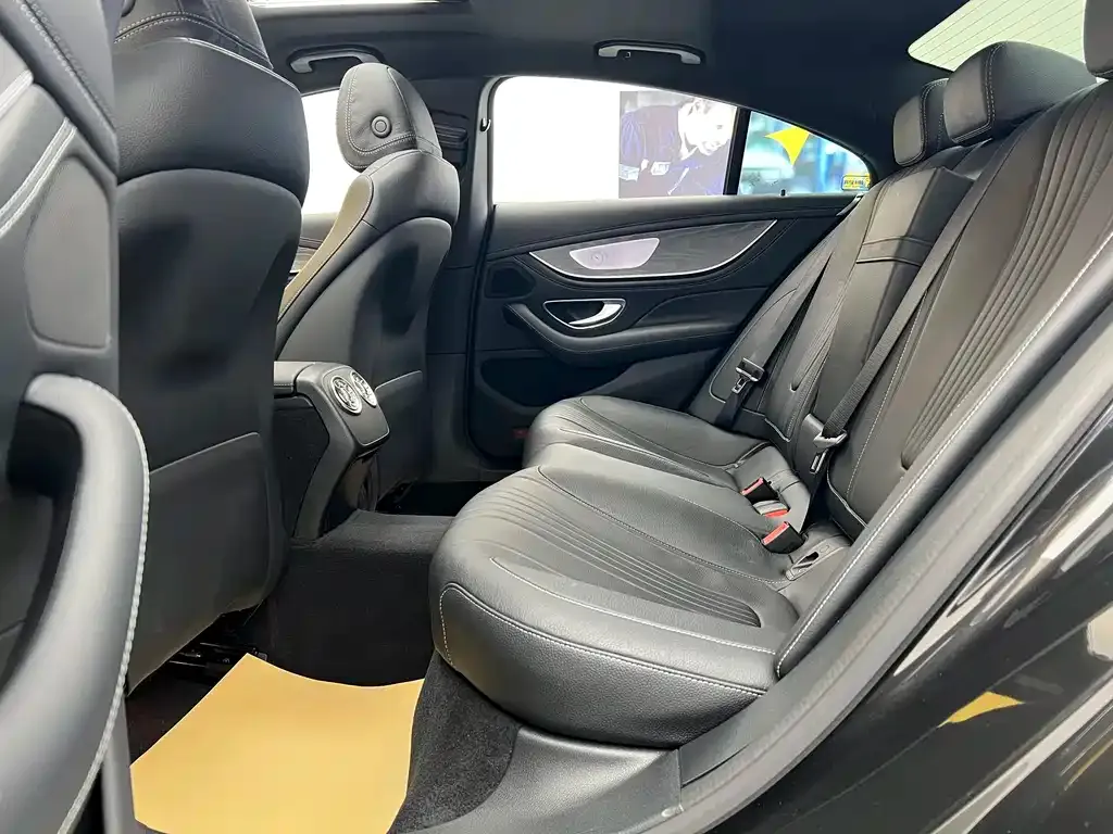 Mercedes-Benz CLS — фото 2