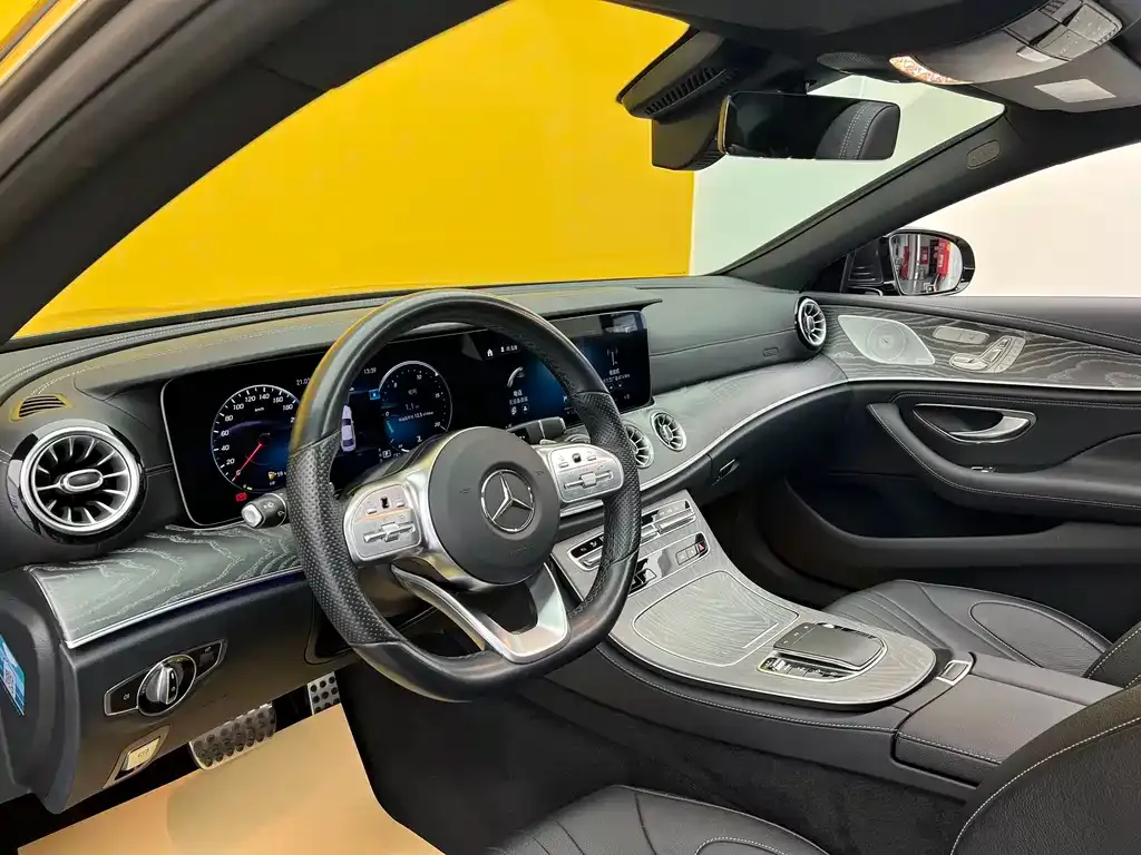 Mercedes-Benz CLS — фото 4