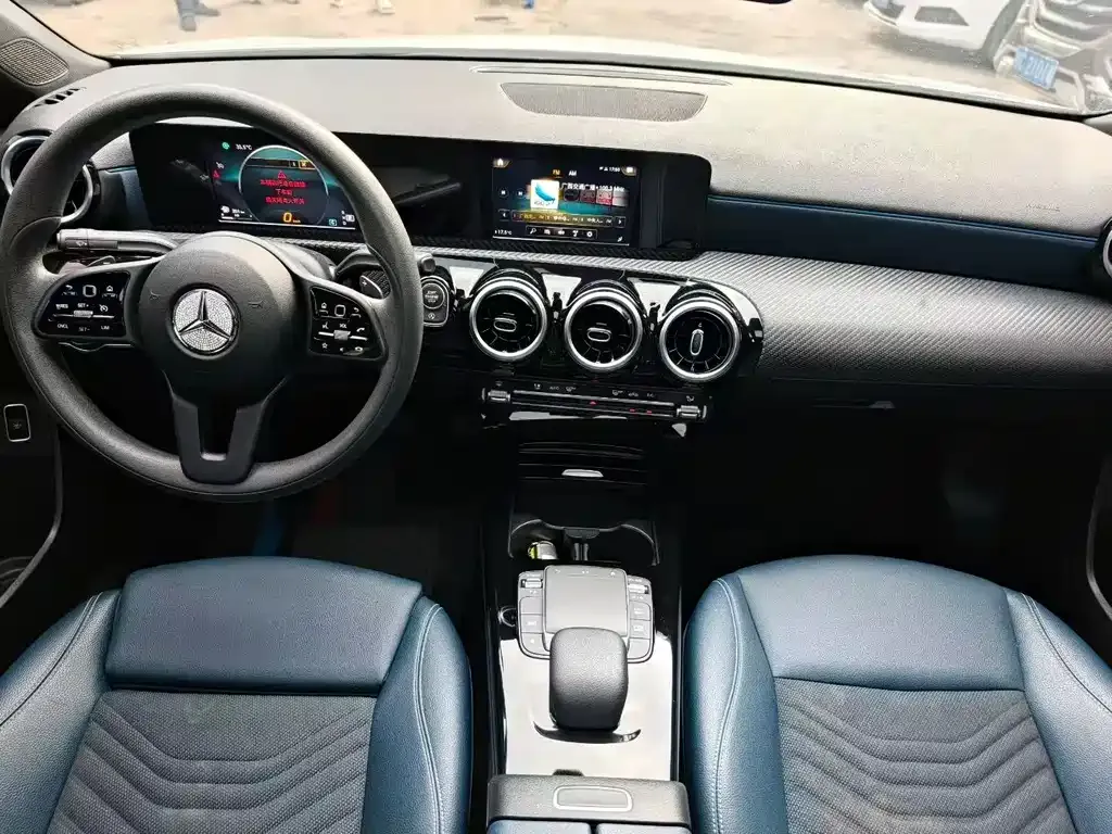 Mercedes-Benz A-Class — фото 4