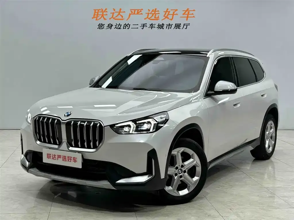 BMW X1 — фото 1