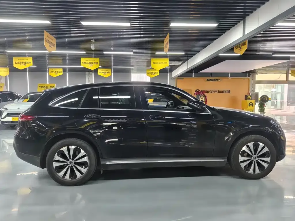 Mercedes-Benz EQC — фото 3