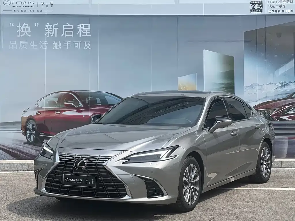 Lexus ES — фото 1