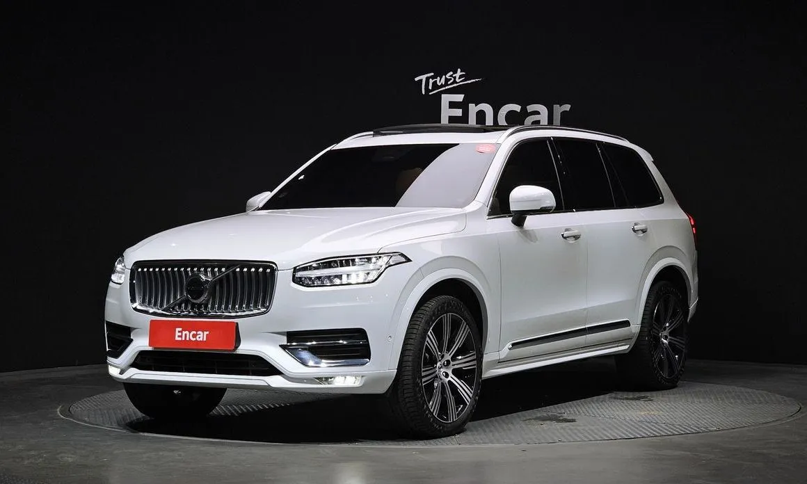 Volvo XC90 — фото 1