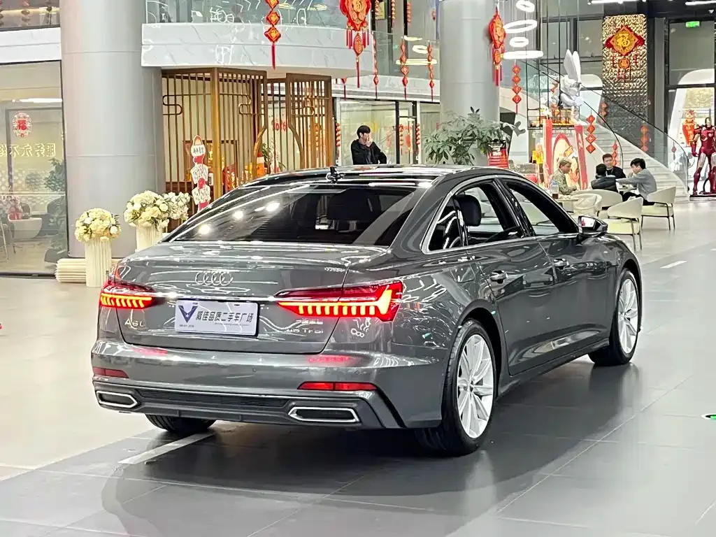 Audi A6L — фото 7