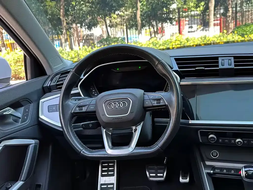 Audi Q3 — фото 5