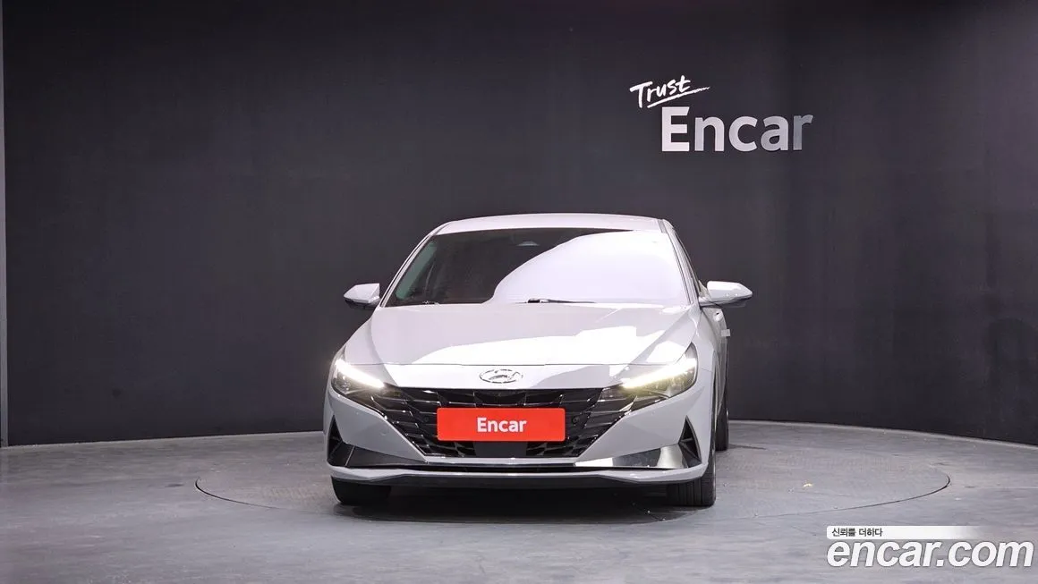Hyundai AVANTE — фото 3
