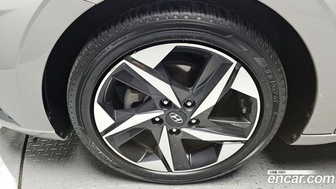 Hyundai AVANTE — фото 8