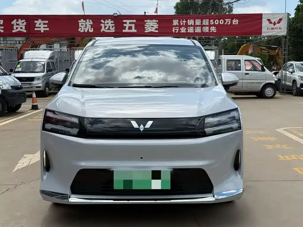 Wuling Starlight 730 New Energy — фото 3