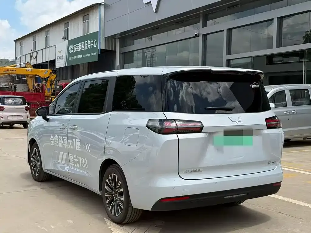 Wuling Starlight 730 New Energy — фото 9