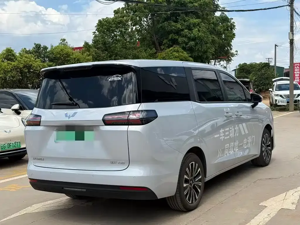Wuling Starlight 730 New Energy — фото 8