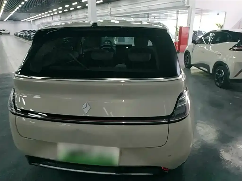 Baojun Yunduo — фото 4