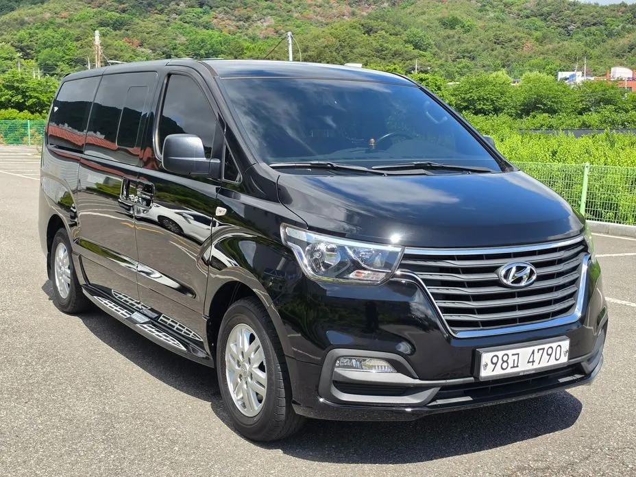 Hyundai Starex — фото 2