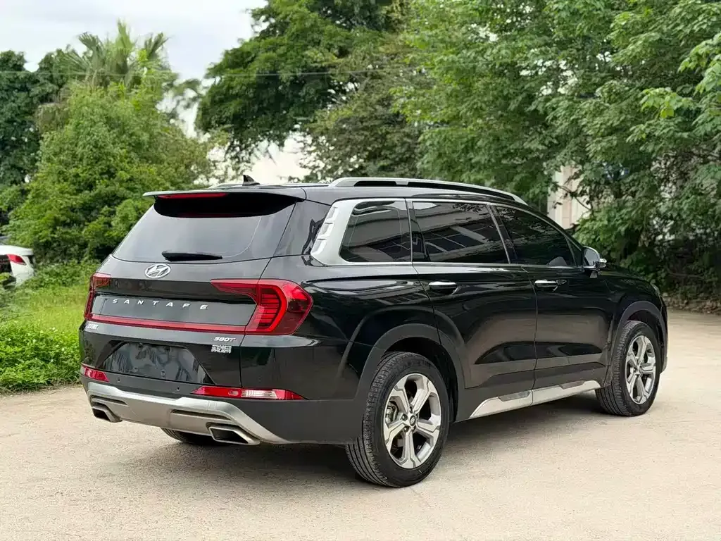 Hyundai Santa Fe — фото 9