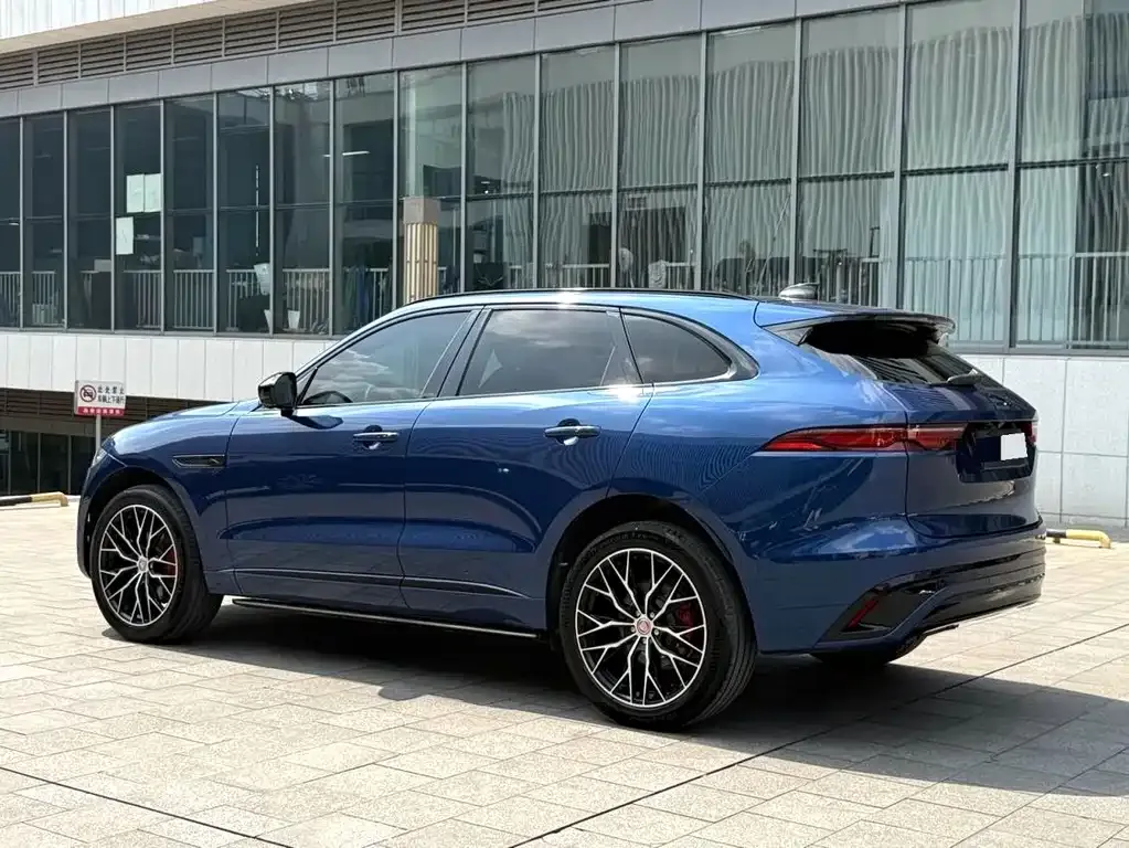Jaguar F-PACE — фото 5