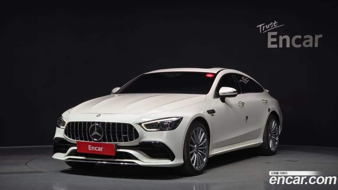 Mercedes-Benz AMG GT — фото 1