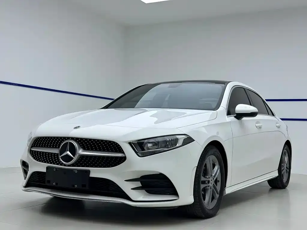 Mercedes-Benz A-Class — фото 1