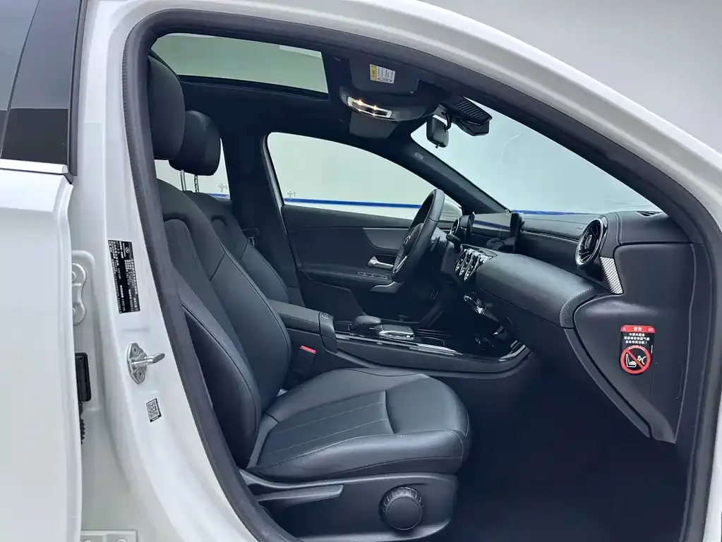 Mercedes-Benz A-Class — фото 10