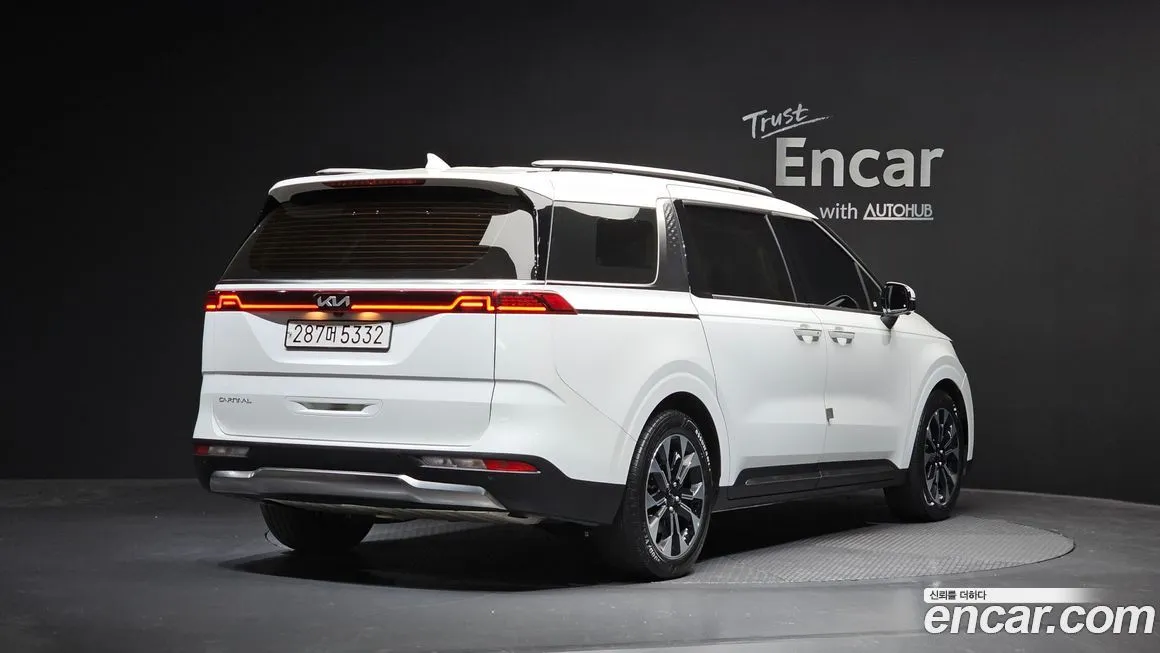 Kia Carnival — фото 4